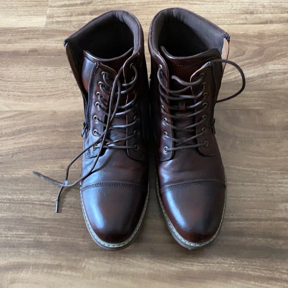 Men Sonoma boots size 12 brown